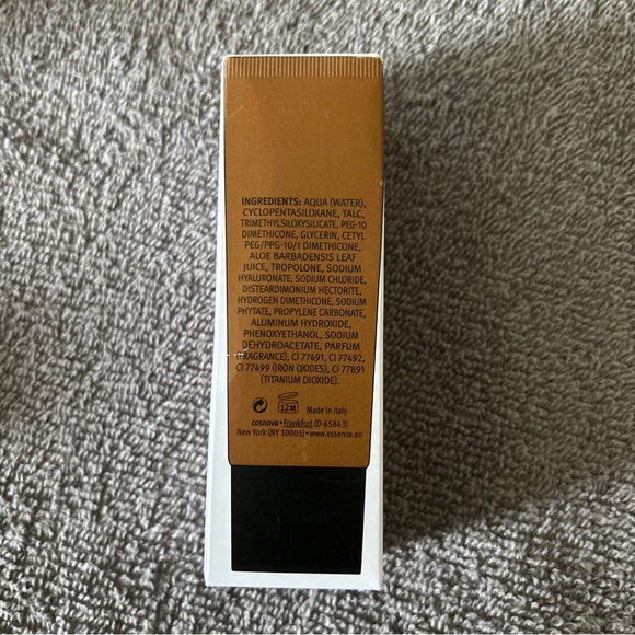 Essence Pretty Natural Hydrating Foundation “260 Warm Nutmeg” 1oz - Picture 3 of 5